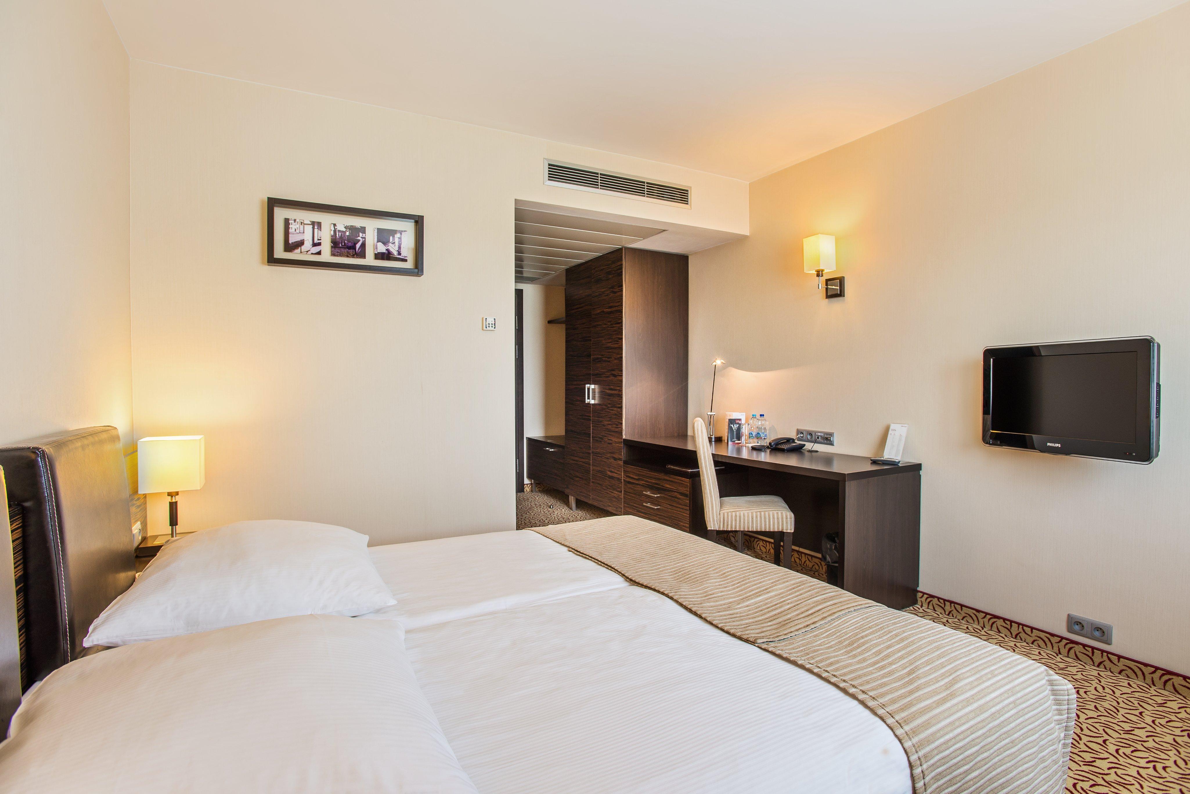 Qubus Hotel Kielce Eksteriør bilde
