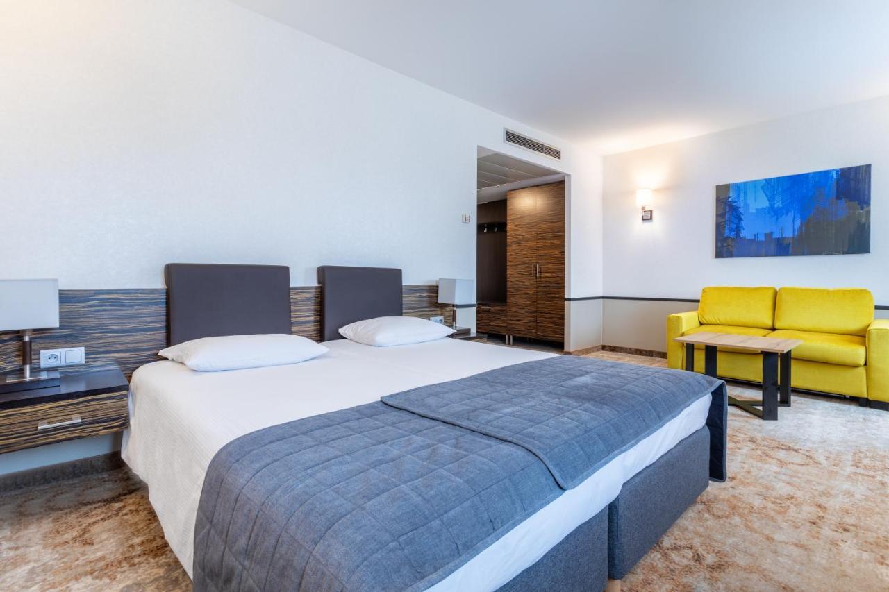 Qubus Hotel Kielce Eksteriør bilde