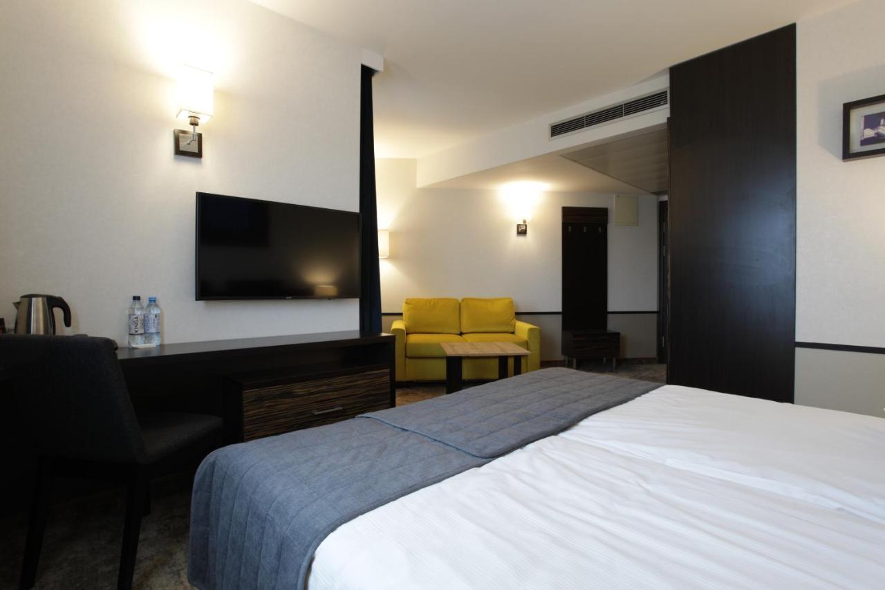 Qubus Hotel Kielce Eksteriør bilde